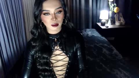 Snapshot of asmodeus_daughter chatting on October 1, 5:41 pm Margaux Miller online show from October 1, 5:41 pm
