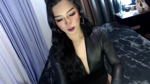 Snapshot of asmodeus_daughter chatting on October 29, 5:36 pm Margaux Miller online show from October 29, 5:36 pm