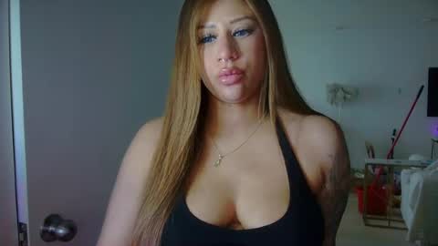 Snapshot of aspenmadden chatting on June 15, 9:06 pm iwantaspen online show from June 15, 9:06 pm