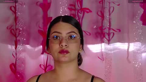   online show from February 21, 9:05 pm