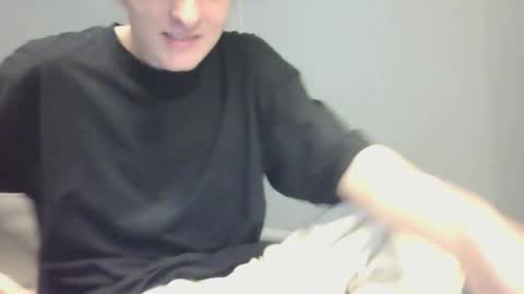 Snapshot of asphalt_surfer chatting on September 20, 9:54 am asphalt surfer online show from September 20, 9:54 am