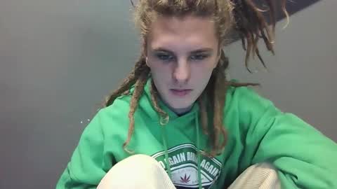 Snapshot of asphalt_surfer chatting on September 29, 10:20 am asphalt surfer online show from September 29, 10:20 am