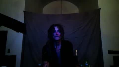 aspiringturtlegirl online show from February 20, 6:37 am