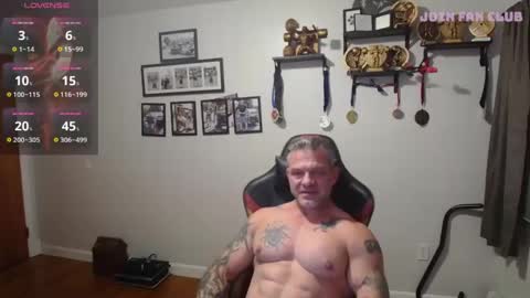 Snapshot of ass_chaser_1 chatting on September 10, 1:38 am Ass Chaser online show from September 10, 1:38 am