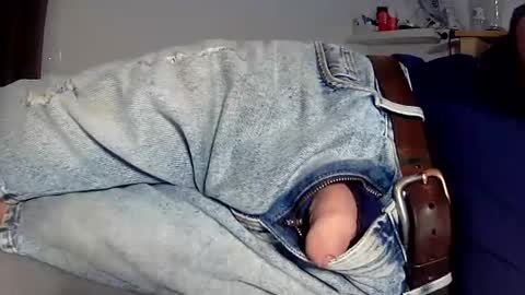 Snapshot of asscockballs4miss chatting on December 16, 9:20 pm Will take commands from GuysWomenCouples etc online show from December 16, 9:20 pm