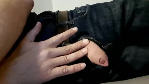 Snapshot of asscockballs4miss chatting on December 30, 7:11 pm Will take commands from GuysWomenCouples etc online show from December 30, 7:11 pm