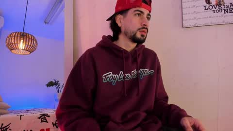 Snapshot of assmoddeus chatting on December 6, 12:27 pm Asmodeus online show from December 6, 12:27 pm