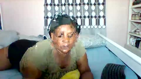 FLORAH DANIEL online show from April 30, 7:20 pm