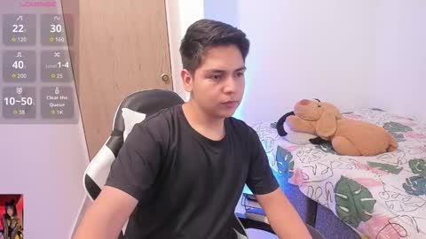 Snapshot of asta_kuro chatting on February 16, 7:59 am Asta Kuno online show from February 16, 7:59 am