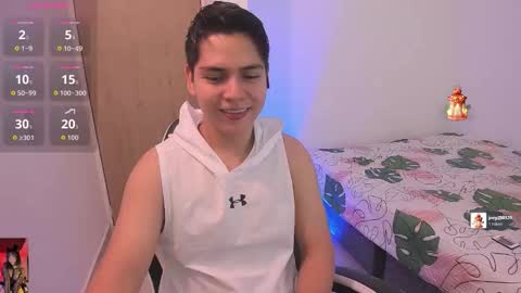 Snapshot of asta_kuro chatting on February 16, 8:27 pm Asta Kuno online show from February 16, 8:27 pm