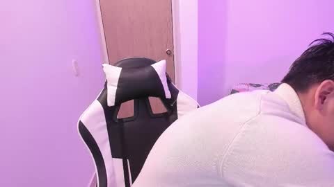 Snapshot of asta_kuro chatting on February 24, 3:26 am Asta Kuno online show from February 24, 3:26 am