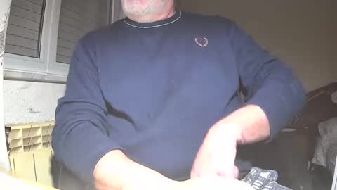 astelover online show from December 25, 8:50 pm