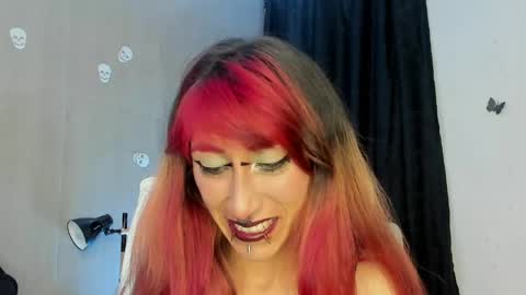 Asterothxznikki online show from June 4, 5:30 pm
