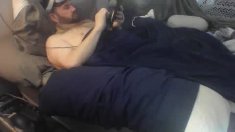 Snapshot of astra916 chatting on December 3, 6:38 pm astra916 online show from December 3, 6:38 pm