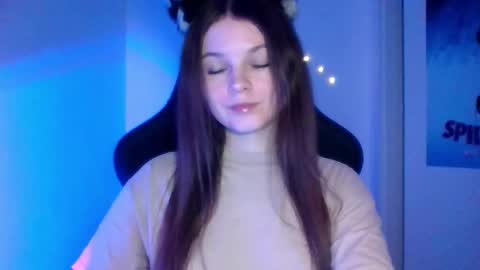 astradream_ online show from December 15, 10:25 pm