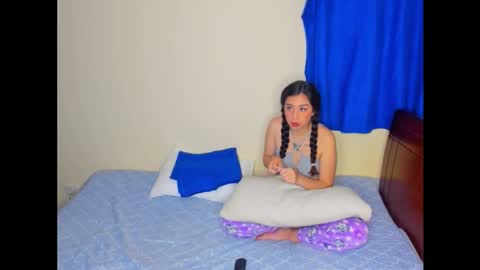 Mag and Molly online show from November 21, 3:16 am