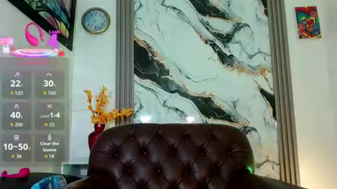 astrid_cardenas online show from June 19, 3:44 am