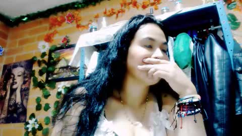 astrid_hauser66 online show from November 4, 4:11 am