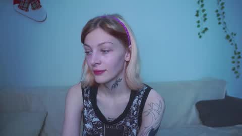 Snapshot of astridscheller chatting on January 9, 7:15 pm Zara online show from January 9, 7:15 pm