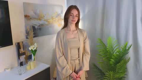 Snapshot of astridweickum chatting on September 18, 4:25 am Kate online show from September 18, 4:25 am