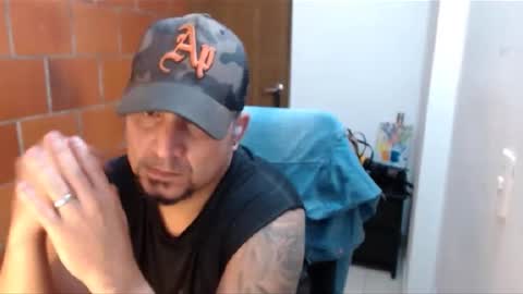 Snapshot of astton_nick chatting on January 8, 5:05 am Nick Astton online show from January 8, 5:05 am