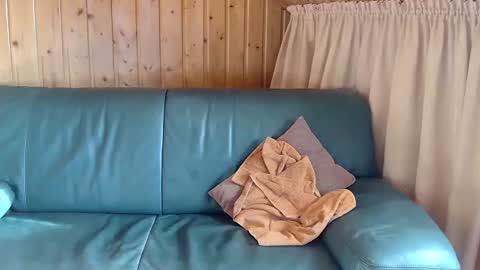 Snapshot of asusandy chatting on February 18, 2:06 pm asusandy online show from February 18, 2:06 pm