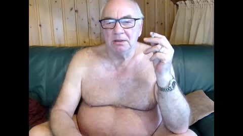 Snapshot of asusandy chatting on February 22, 1:57 pm asusandy online show from February 22, 1:57 pm