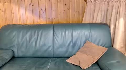 Snapshot of asusandy chatting on February 24, 11:41 pm asusandy online show from February 24, 11:41 pm