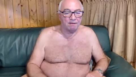 Snapshot of asusandy chatting on March 2, 12:42 am asusandy online show from March 2, 12:42 am