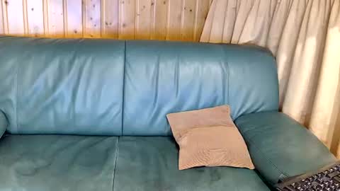 Snapshot of asusandy chatting on March 9, 6:43 pm asusandy online show from March 9, 6:43 pm