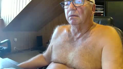 Snapshot of asusandy chatting on September 8, 4:50 pm asusandy online show from September 8, 4:50 pm