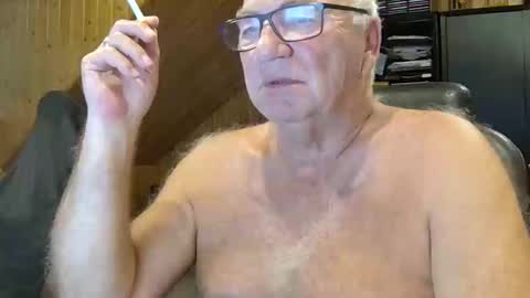 Snapshot of asusandy chatting on September 9, 8:30 pm asusandy online show from September 9, 8:30 pm