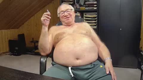 Snapshot of asusandy chatting on October 12, 10:09 pm asusandy online show from October 12, 10:09 pm