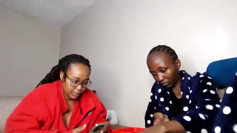 atara_seren online show from May 6, 1:36 am