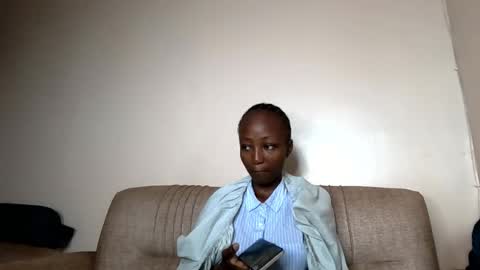 atara_seren online show from May 9, 11:15 am