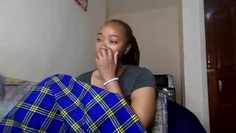 atara_seren online show from May 19, 2:01 pm