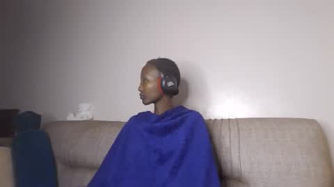 atara_seren online show from May 27, 2:14 pm