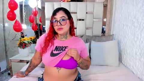 Atennea Diiossa online show from October 17, 11:46 am