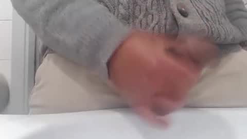 Snapshot of aterx8606 chatting on February 10, 1:57 am aterx8606 online show from February 10, 1:57 am