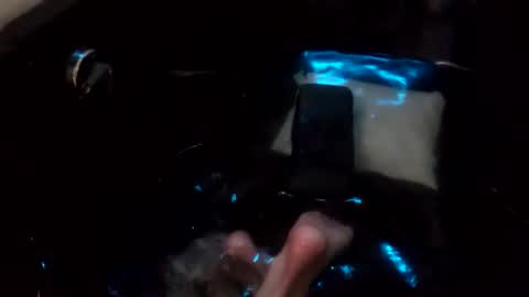 jonnyandrew online show from January 5, 5:09 pm