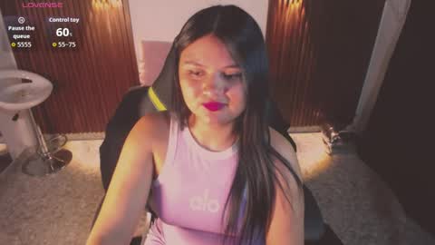 athena_snaw online show from May 26, 2:51 am