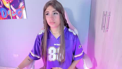 athenea__fox online show from December 15, 11:58 am