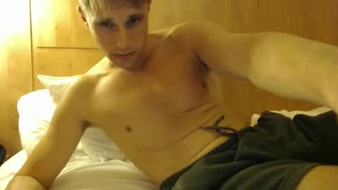 tommycb55555 online show from October 19, 7:25 pm