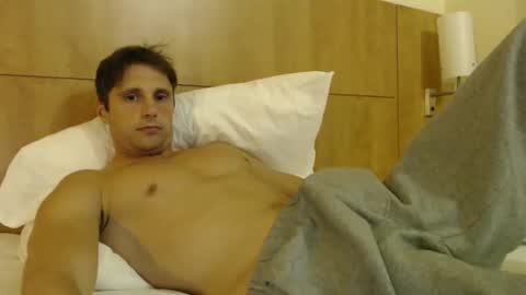 Snapshot of athleteguy55555 chatting on June 3, 8:03 pm tommycb55555 online show from June 3, 8:03 pm