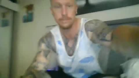 AthleticWhiteboy777 online show from May 30, 7:11 pm