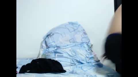 Robin online show from October 2, 11:34 pm