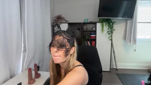 athleticsoles online show from April 14, 4:46 pm