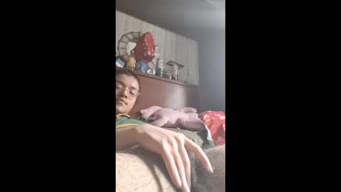 Snapshot of atiko_dick chatting on March 3, 10:32 am atiko_dick online show from March 3, 10:32 am