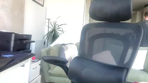 Snapshot of atlanticthunder chatting on November 30, 9:46 am Rick online show from November 30, 9:46 am