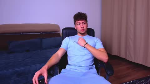 Snapshot of atlascharm chatting on March 1, 4:33 pm AtlasCharm online show from March 1, 4:33 pm